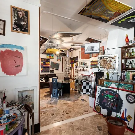 Casa D'artista - Le Stanze Della Stupidita Bed & Breakfast